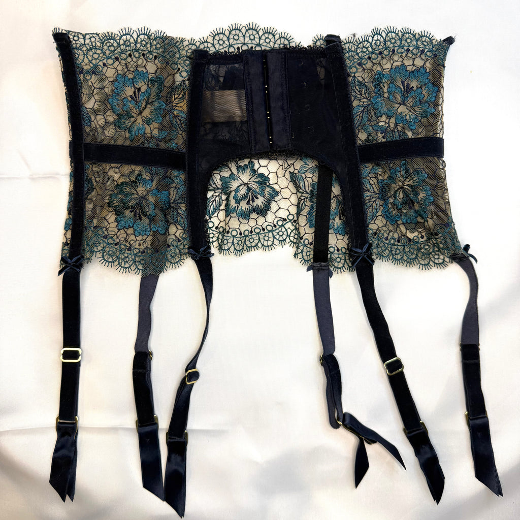 DITA VON TEESE LINGERIE LACE CORSET